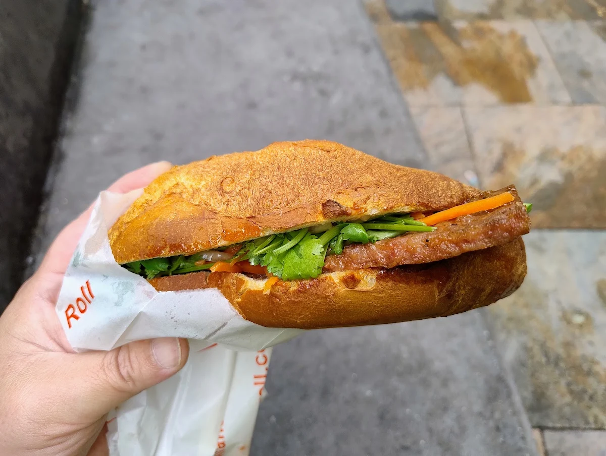 Food & drink, Destination Roll