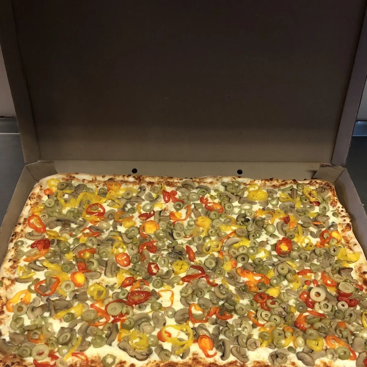 Food & drink, Capri Pizzeria