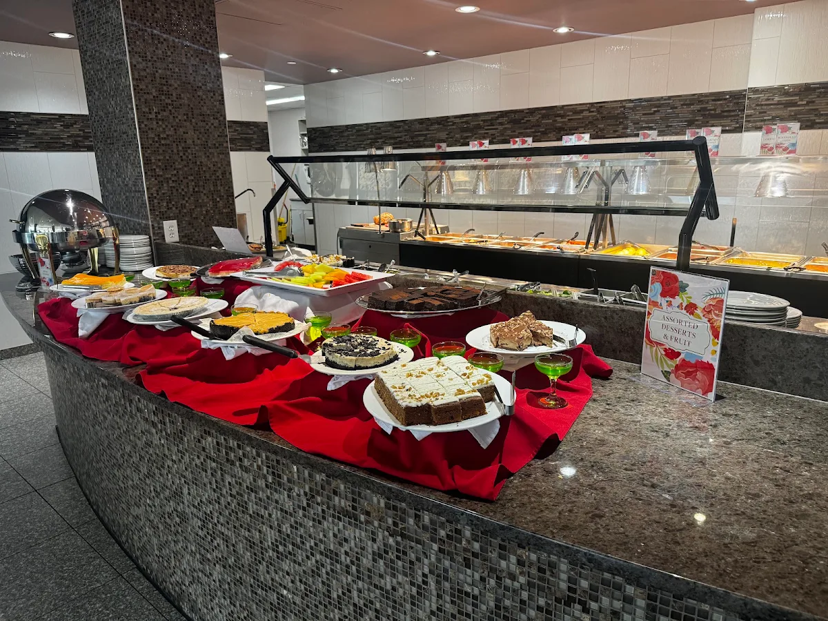 Food & drink, Four Seasons Restaurant & Lounge