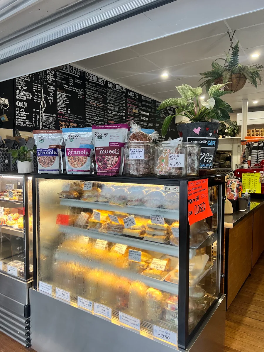 Vibe, Little Gossip Cafe