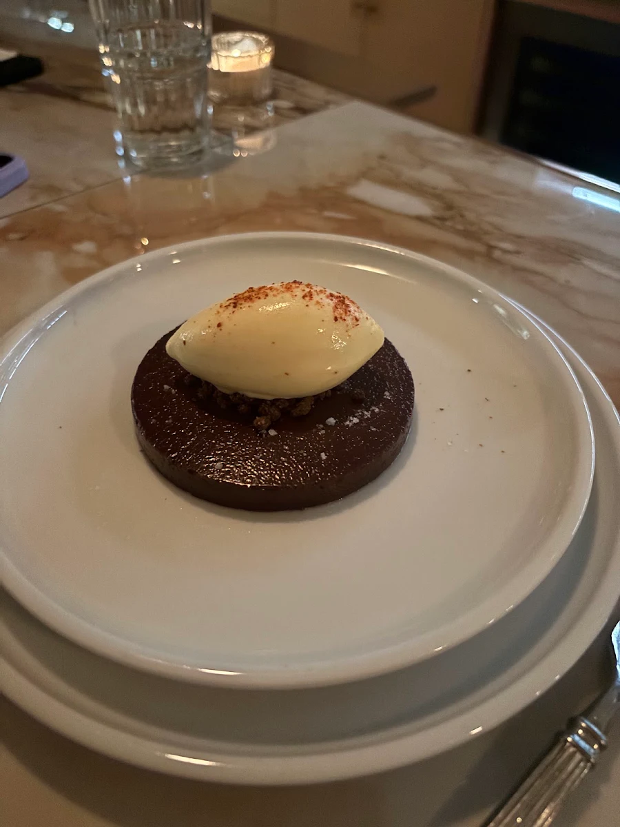 Food & drink, Restaurant Melba