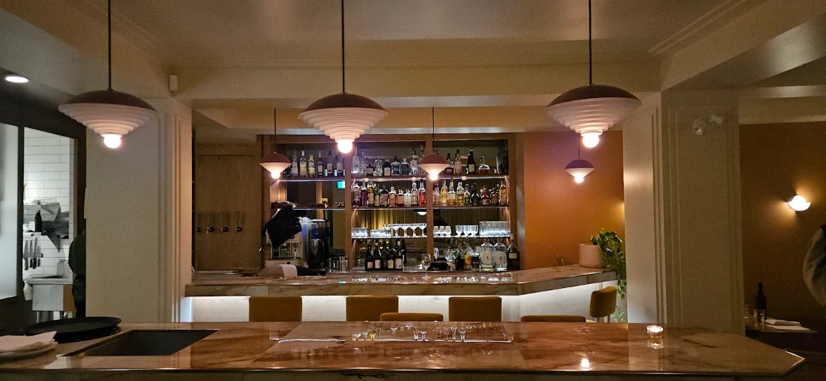 Vibe, Restaurant Melba