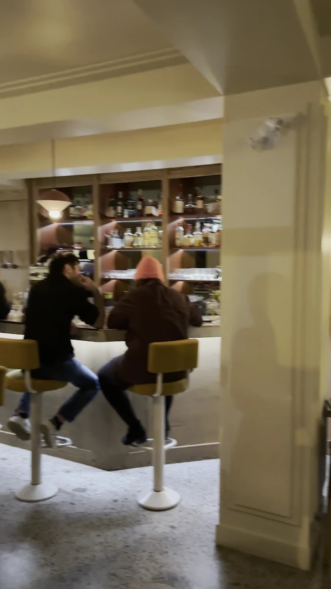 Vibe, Restaurant Melba