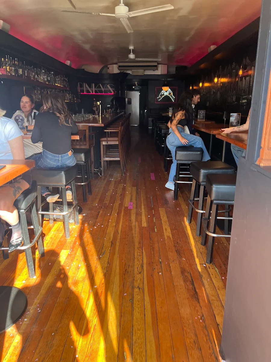 Vibe, Pinky's On Main