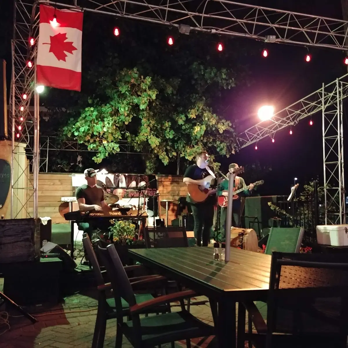 Vibe, Paddy Flaherty's