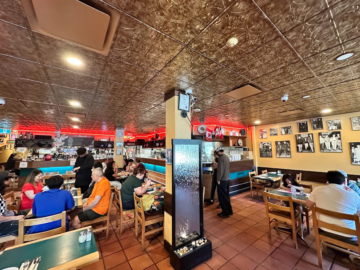 Vibe, Anton's Pasta Bar
