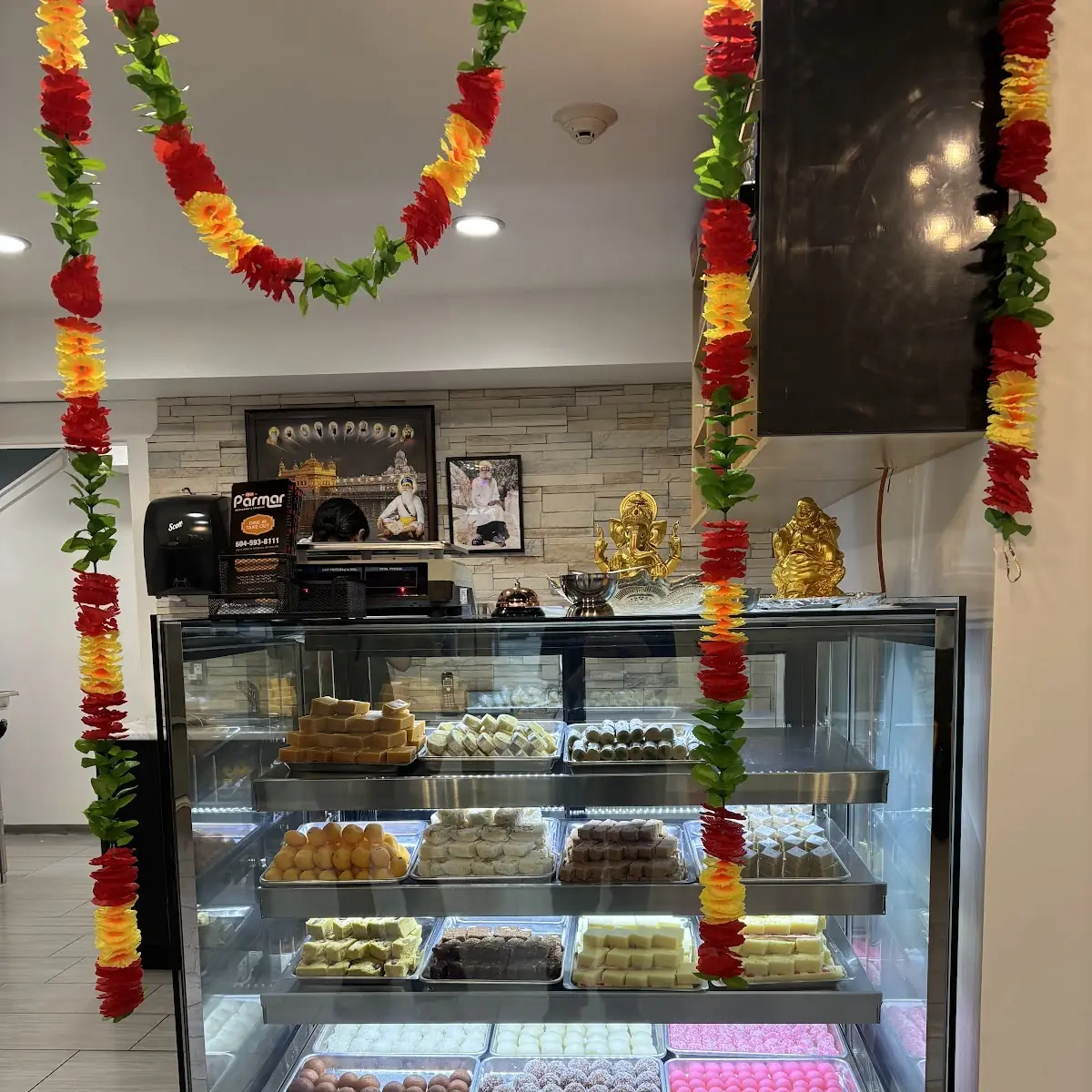 Vibe, New Parmar Restaurant & Catering