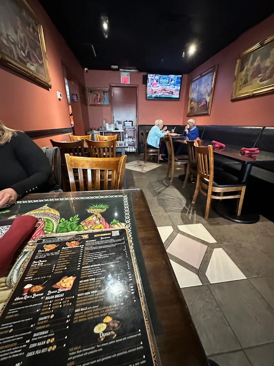 Food & drink, Shandhar Hut Indian Cuisine - Downtown