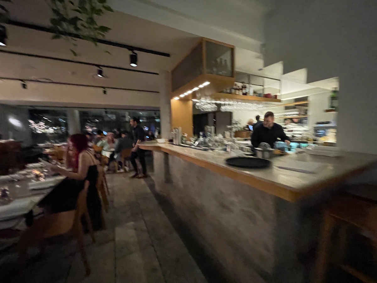 Vibe, e'cco bistro
