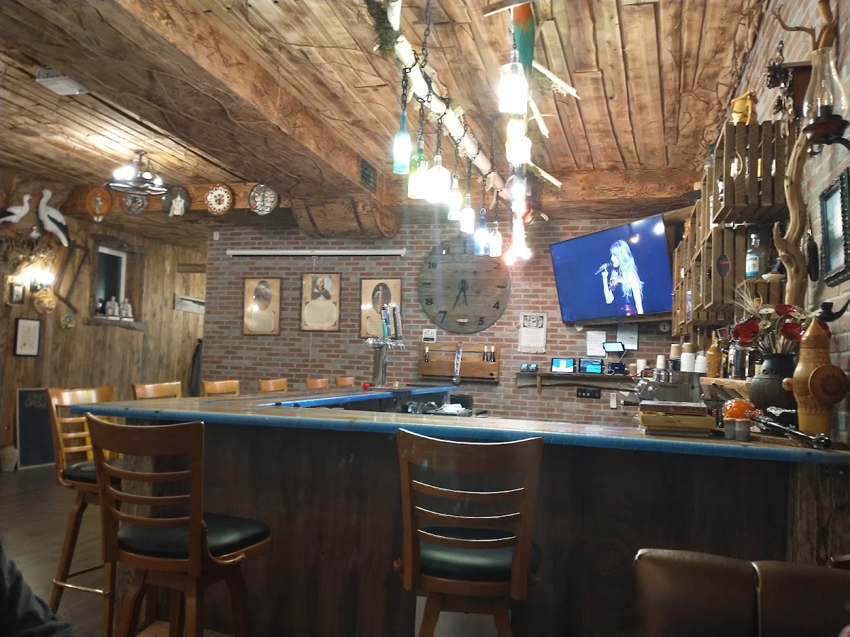 Vibe, New West City Restaurant & Bar