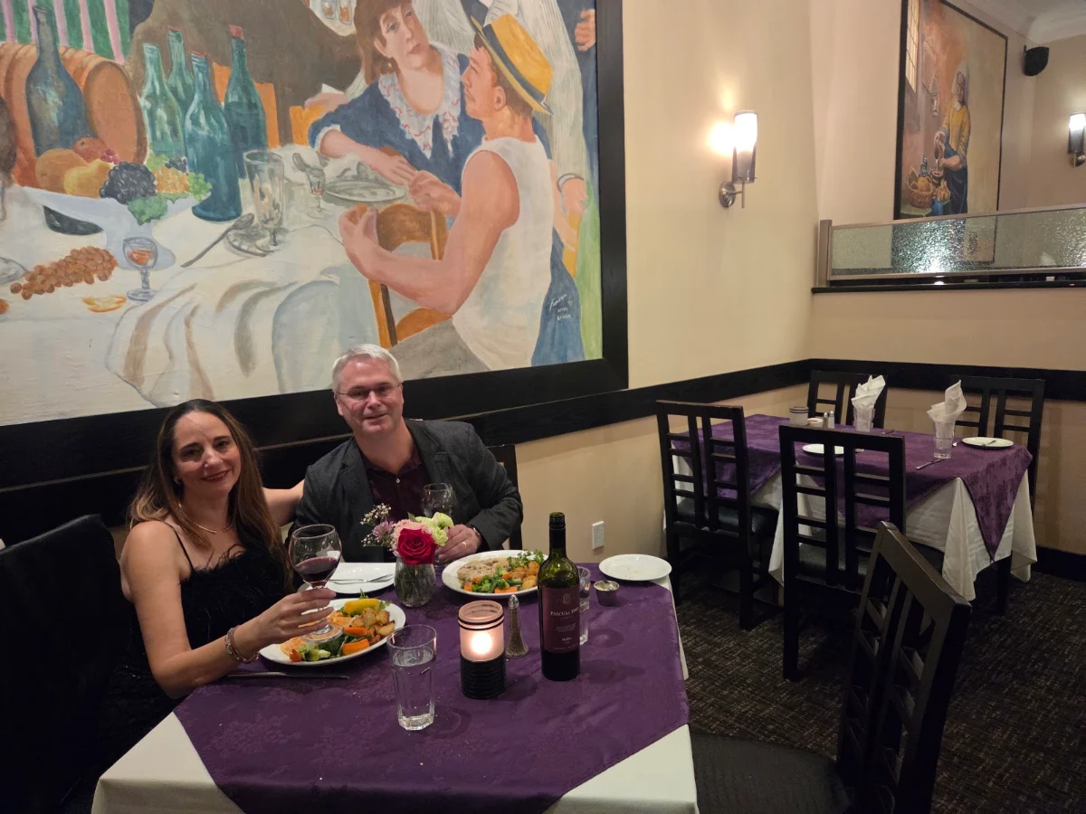Vibe, Bumpkin's Restaurant & Lounge