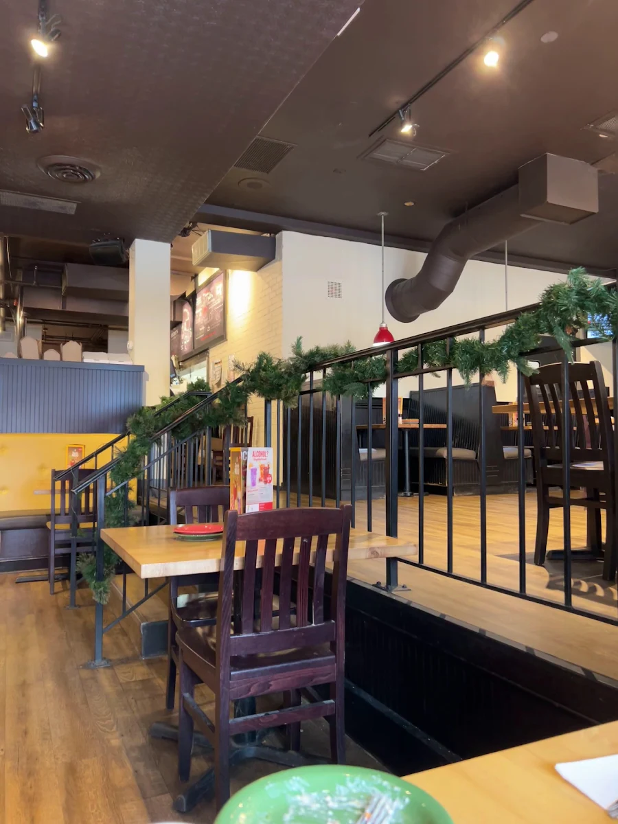 Vibe, East Side Mario's