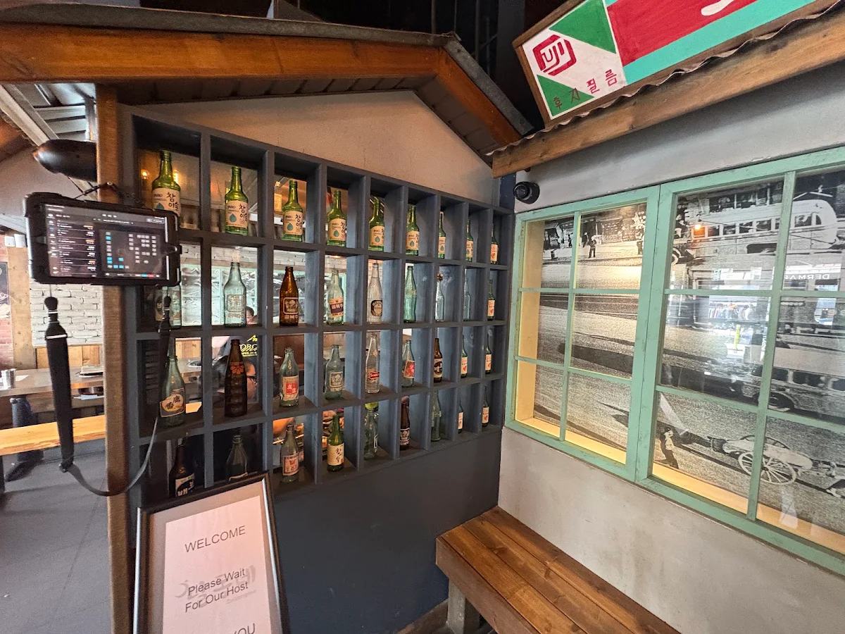 Vibe, Daldongnae Korean BBQ - Byward Market
