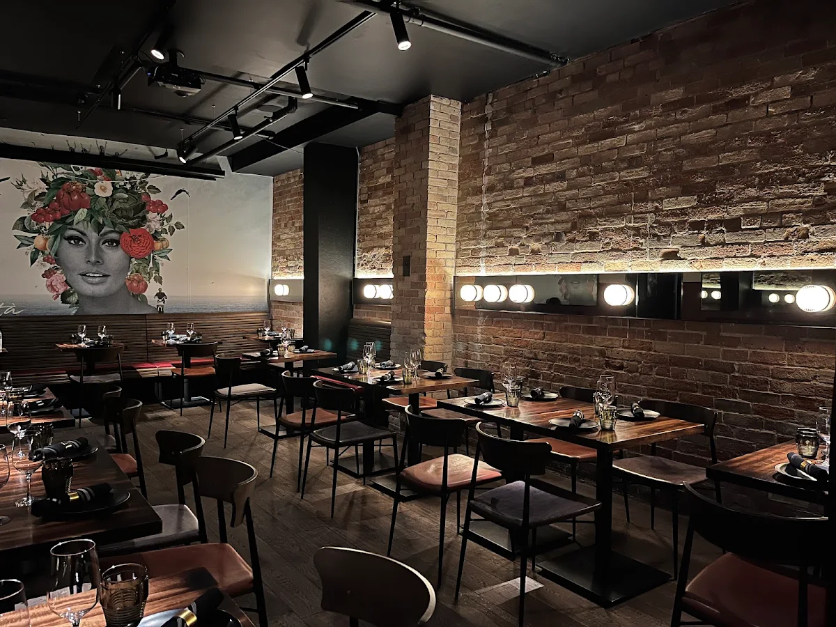 Vibe, Notte Ristorante (formerly Amano Trattoria)
