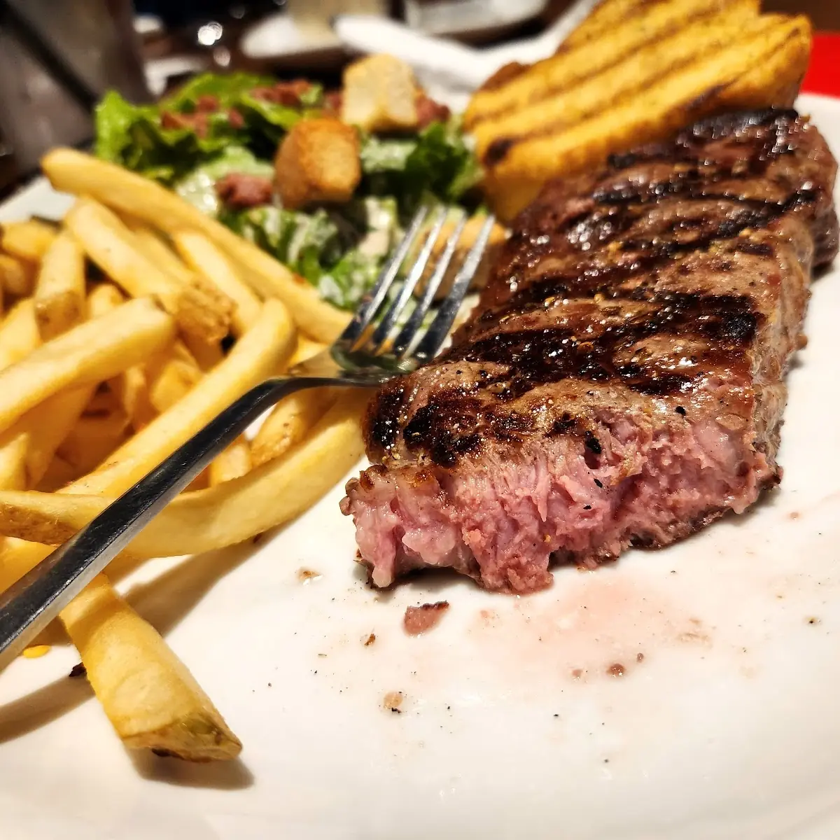 Food & drink, Boston Pizza