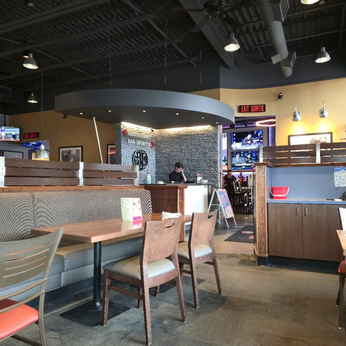 Vibe, Boston Pizza