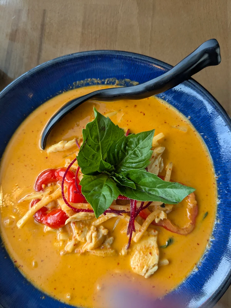 Food & drink, MAKIN Thai Food