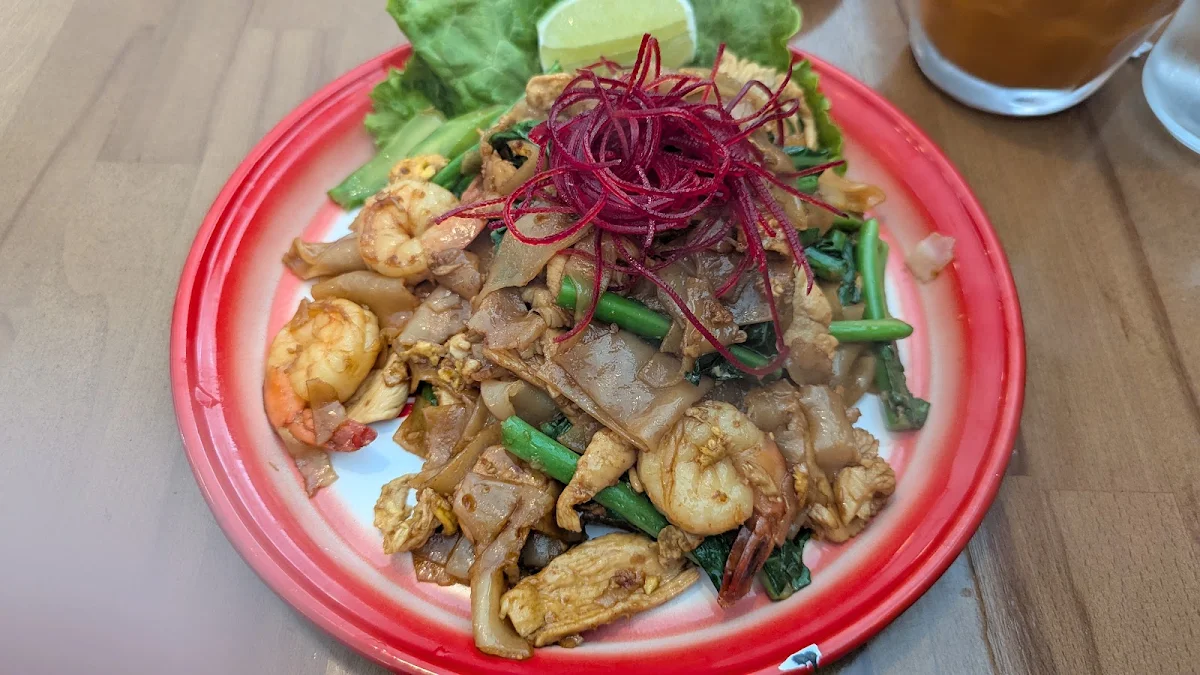 Food & drink, MAKIN Thai Food