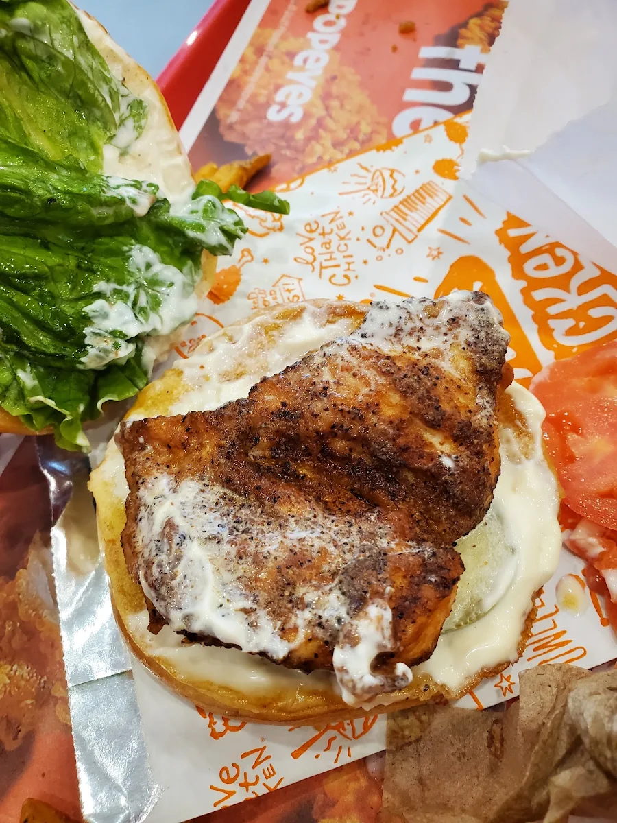 Food & drink, Popeyes Louisiana Kitchen