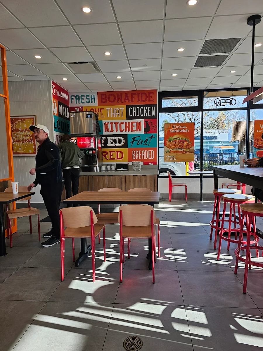 Vibe, Popeyes Louisiana Kitchen