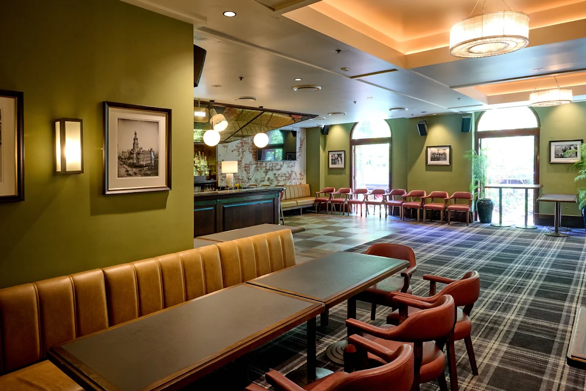 Vibe, Park Street Bar & Bistro