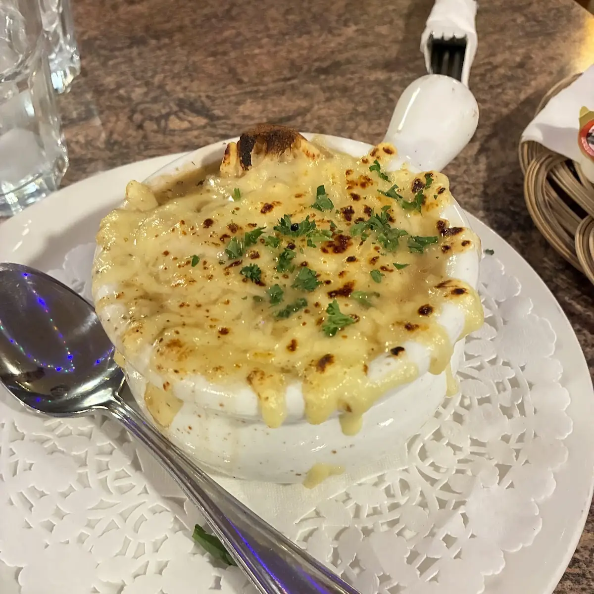 Food & drink, Restaurant - Bistro LeRelais