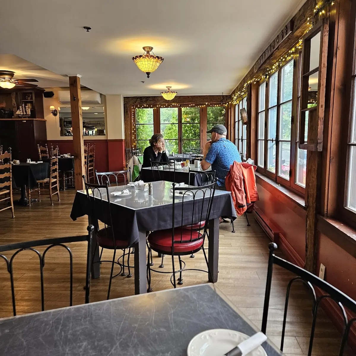 Vibe, Restaurant - Bistro LeRelais