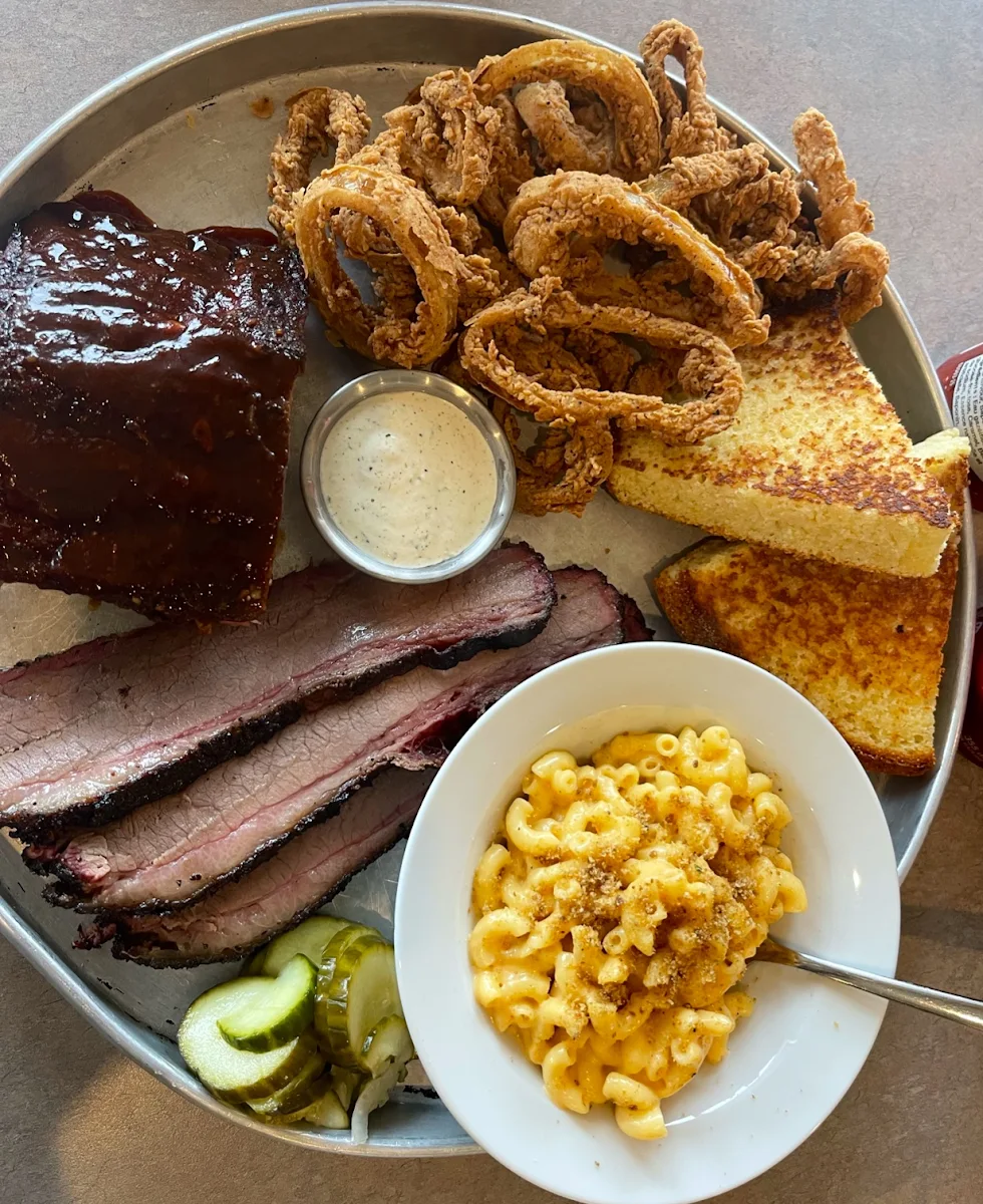 Food & drink, Bud's BBQ