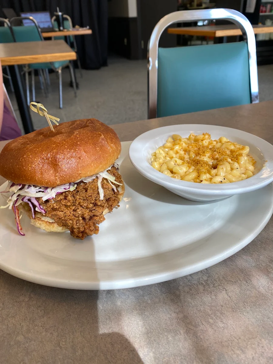 Food & drink, Bud's BBQ