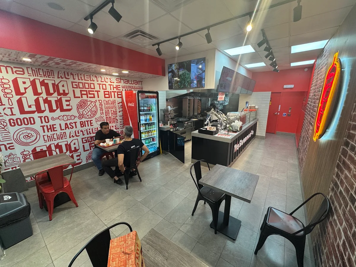 Vibe, Pita Lite Shawarma