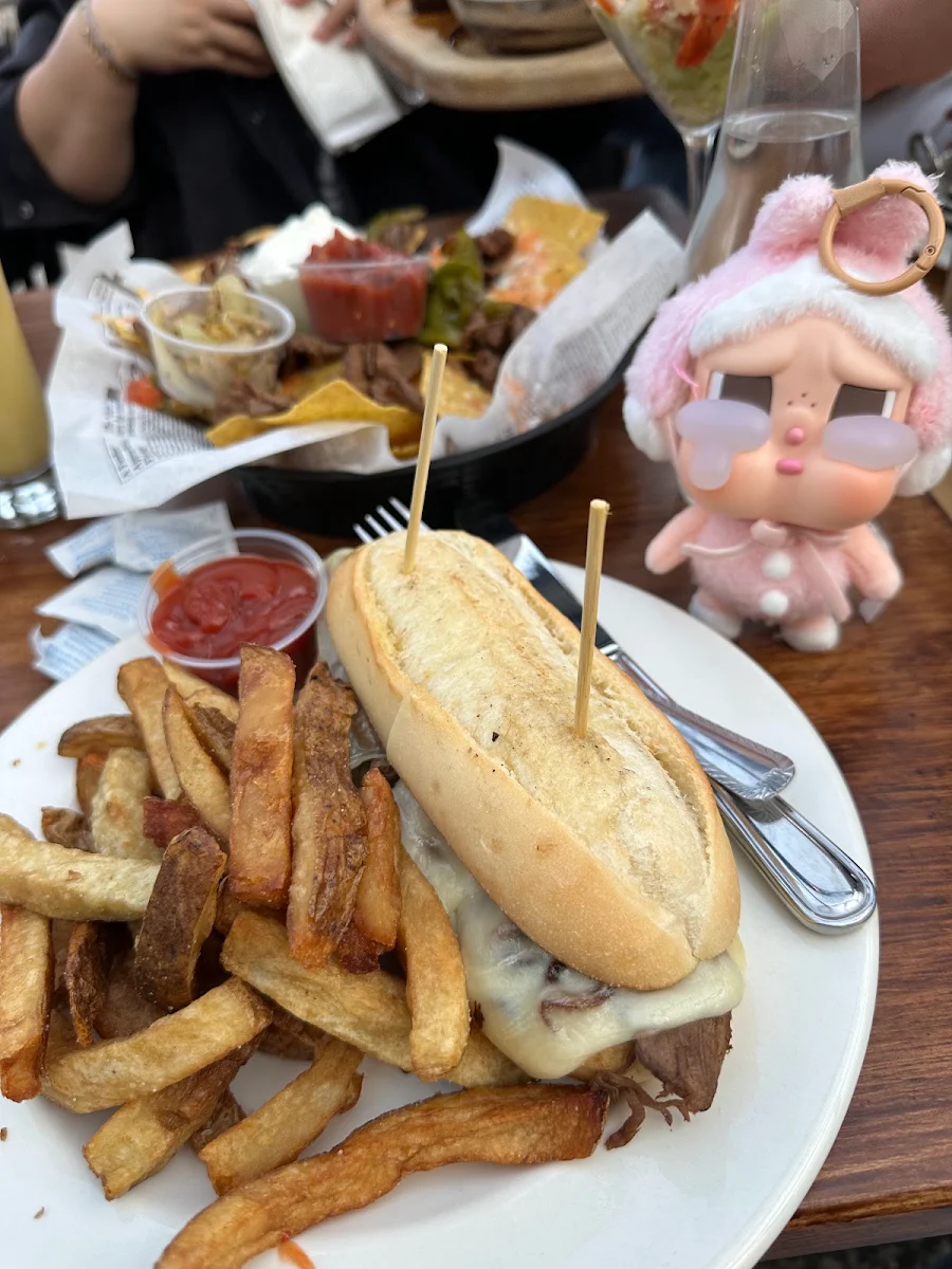Food & drink, MJ Byrne's Irish Pub