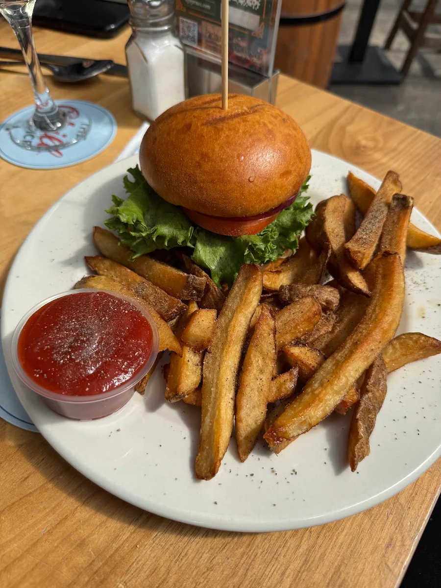 Food & drink, MJ Byrne's Irish Pub