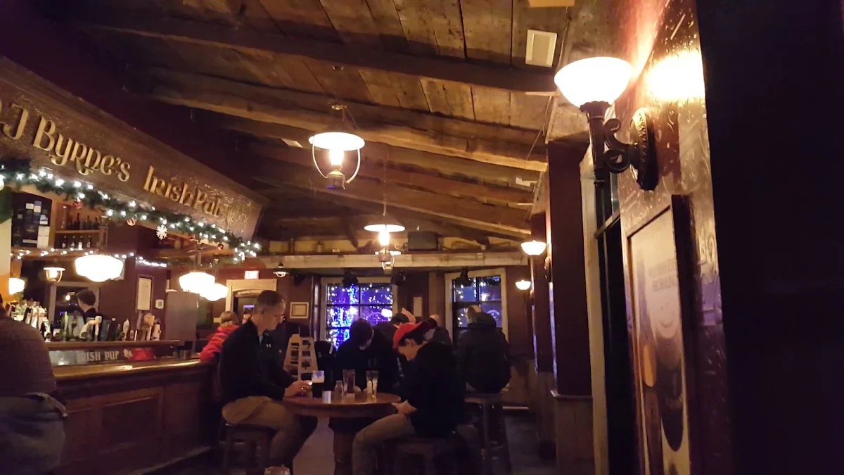 Vibe, MJ Byrne's Irish Pub