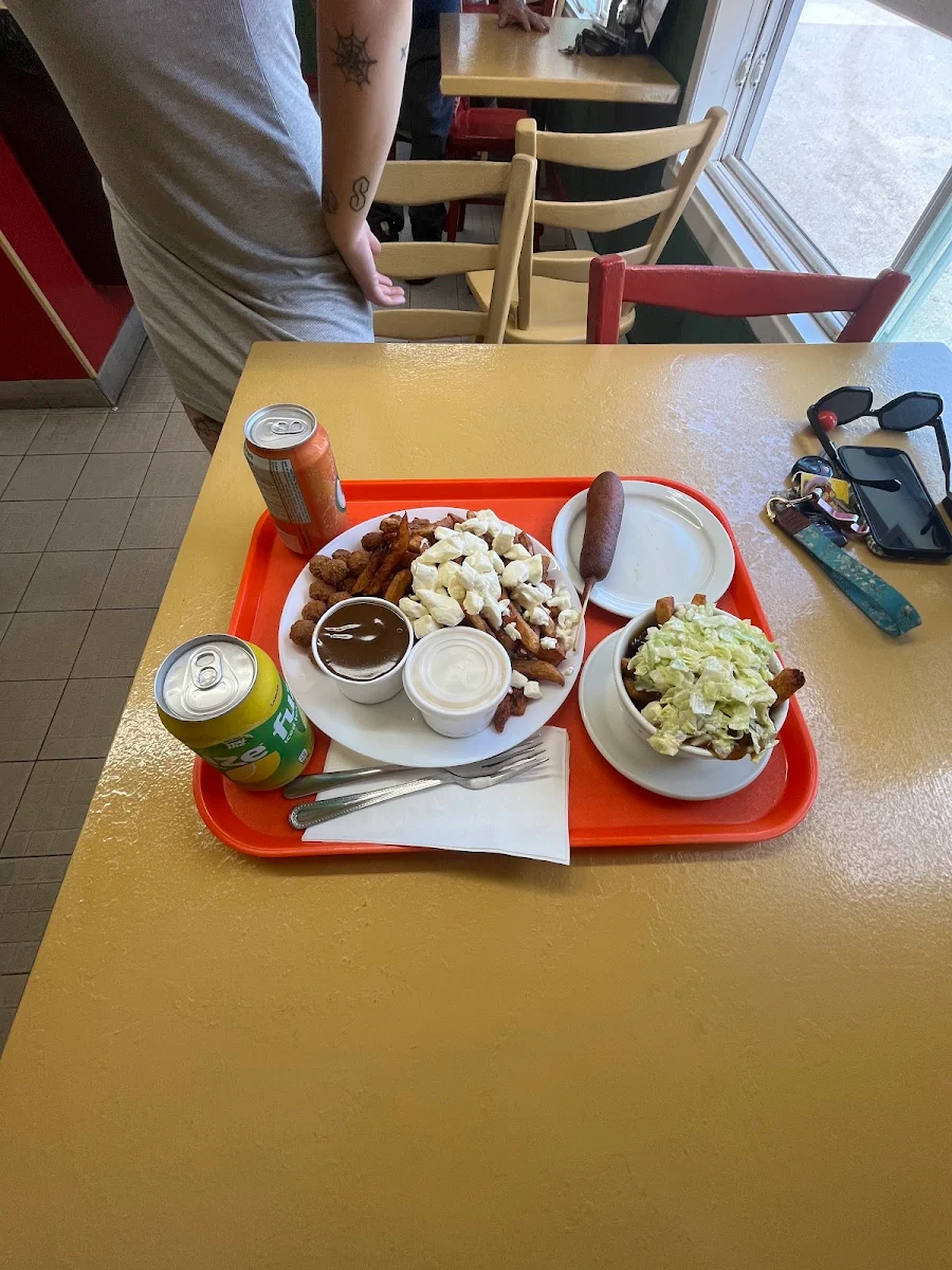 Food & drink, Cantine Chez Guylaine