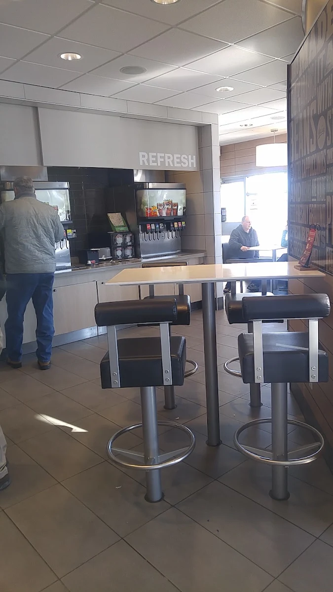 Vibe, McDonald's Restaurant
