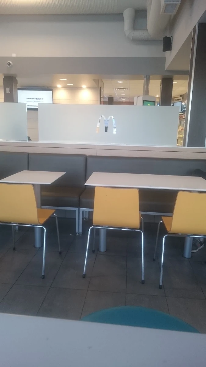 Vibe, McDonald's Restaurant