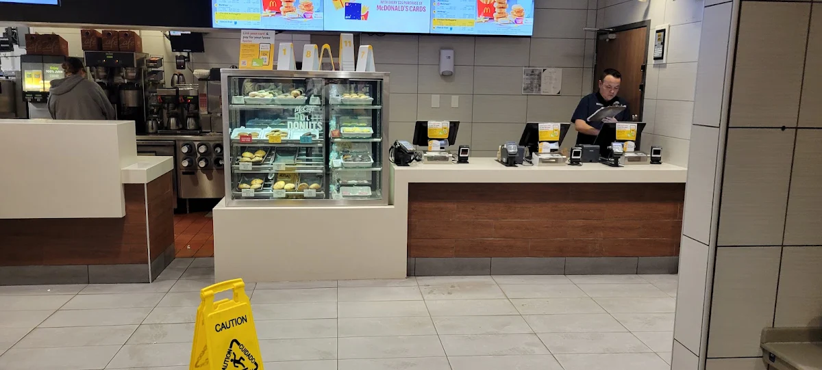 Vibe, McDonald's Restaurant