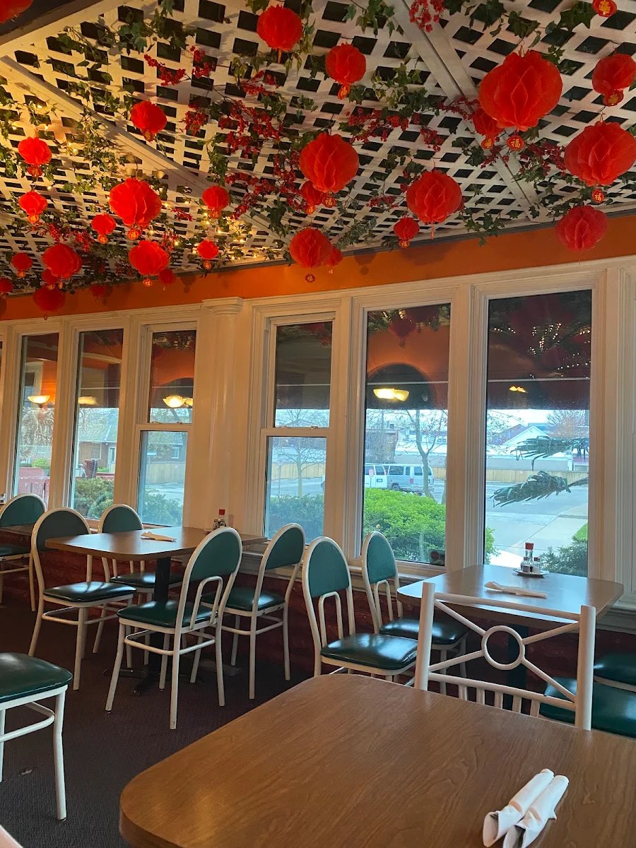 Vibe, Red Lantern Asian Restaurant & Bar