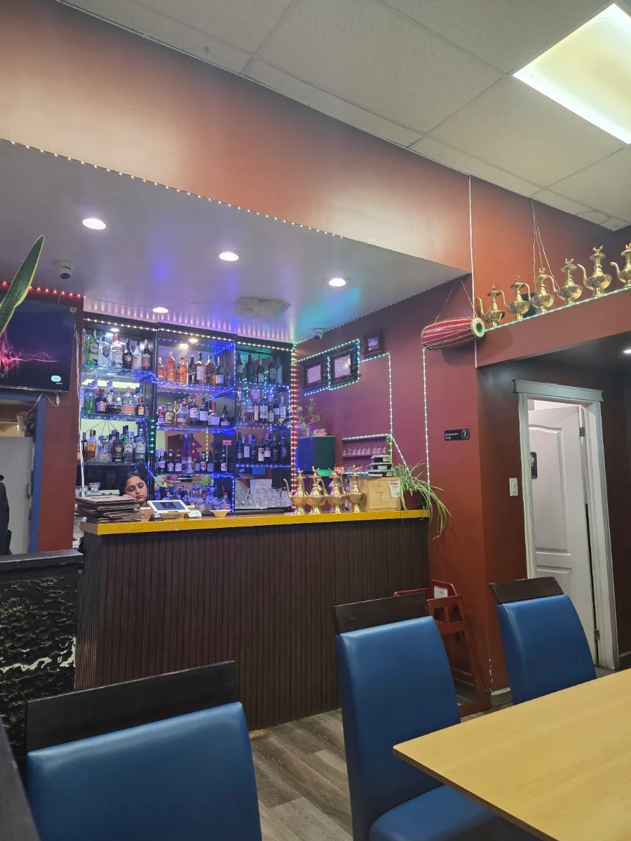 Vibe, Bombay Bar & Grill