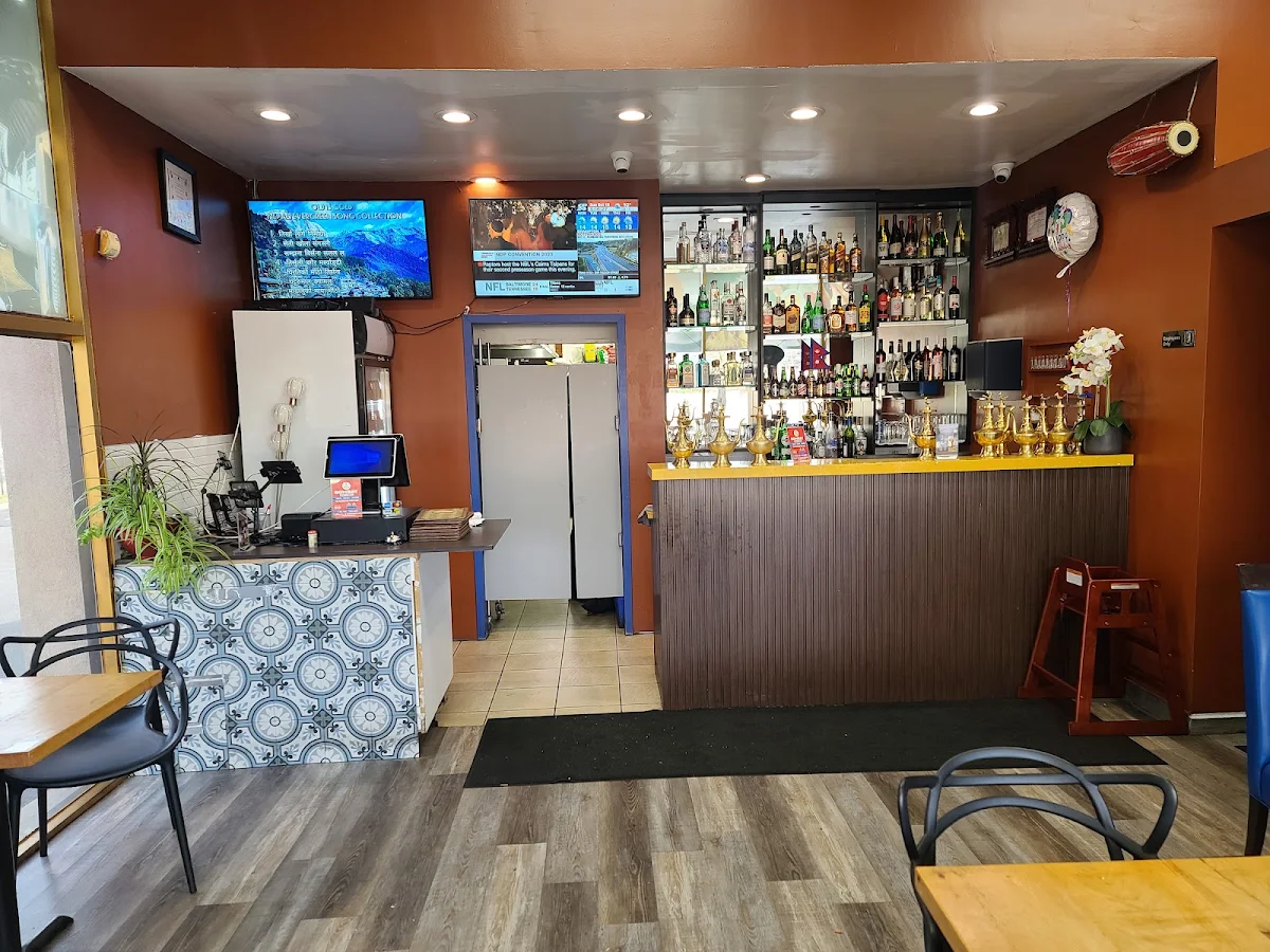 Vibe, Bombay Bar & Grill