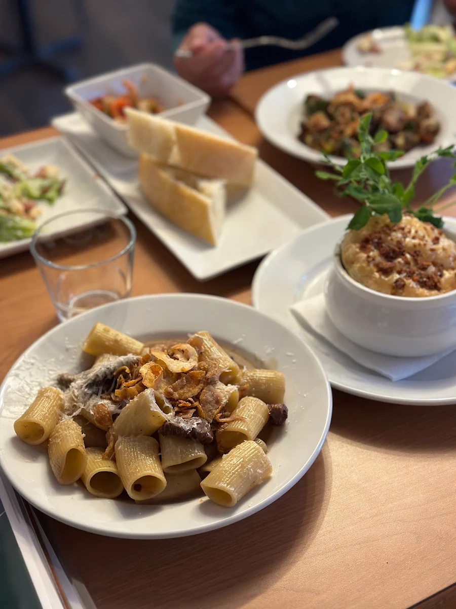 Food & drink, The Flealess Hound Pub