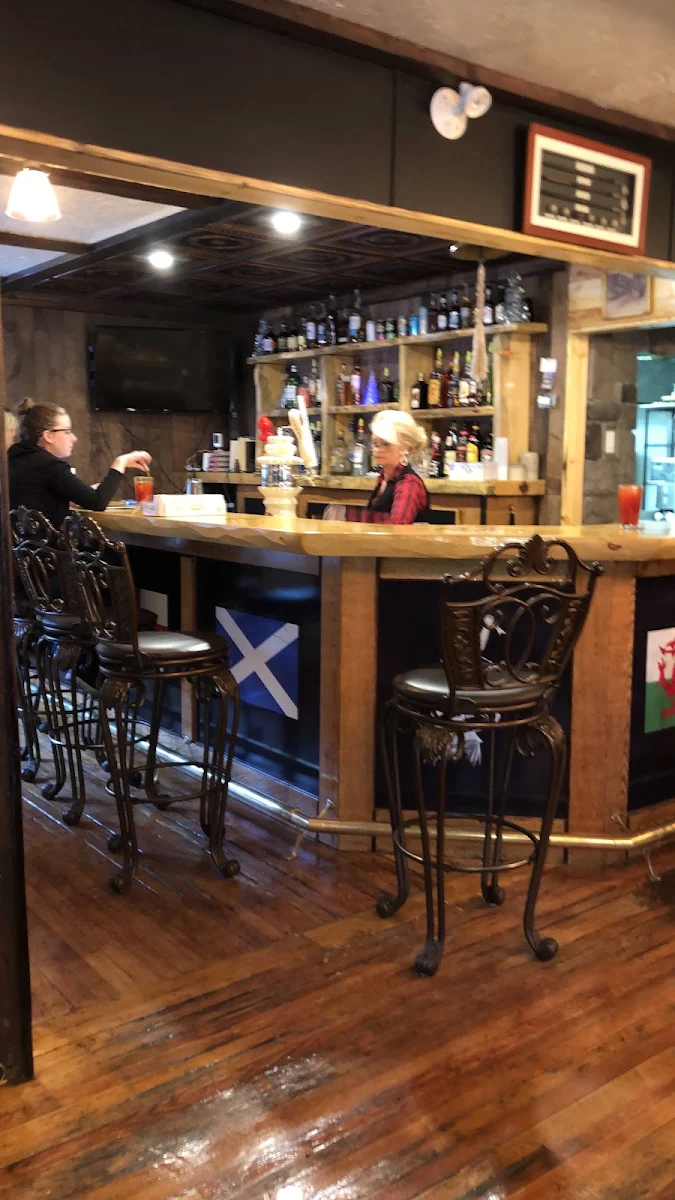 Vibe, The Flealess Hound Pub