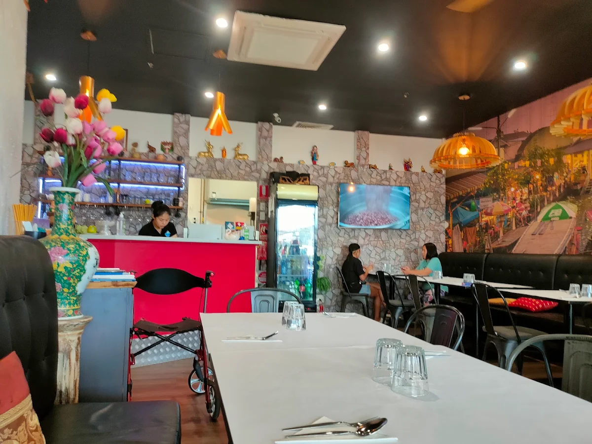 Vibe, Arundel Thai restaurant (Parkwood)
