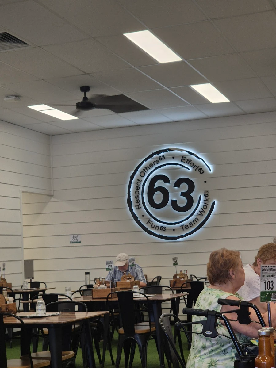 Vibe, Cafe 63 Underwood