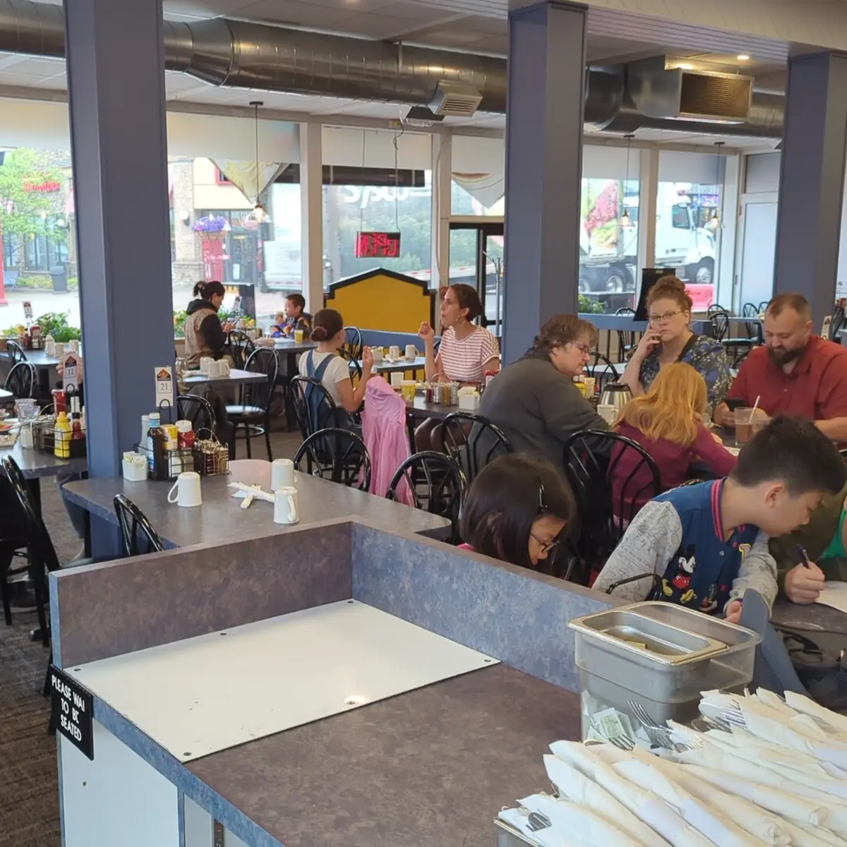 Vibe, Clifton Hill Family Restaurant