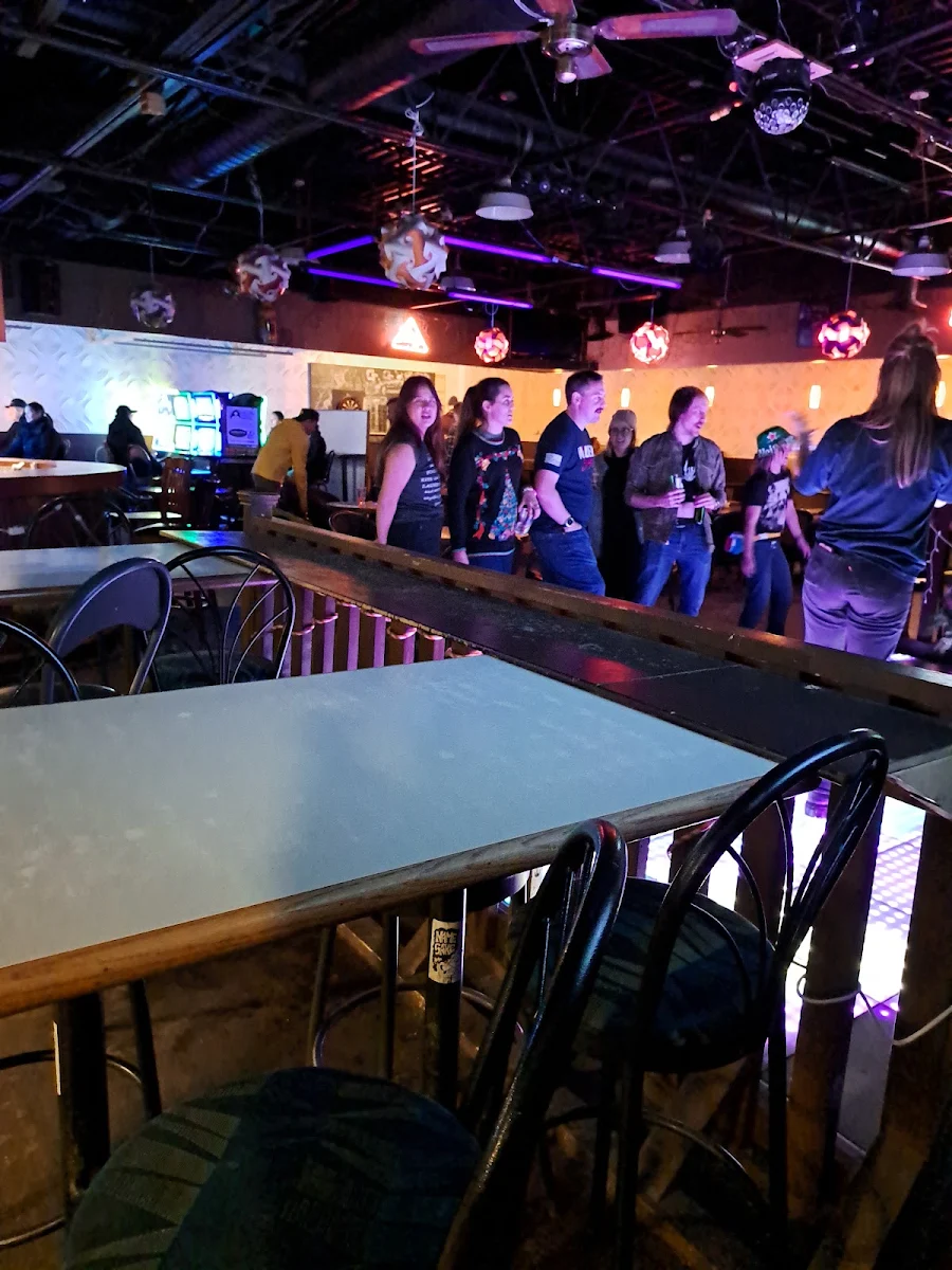 Vibe, H2O Lounge
