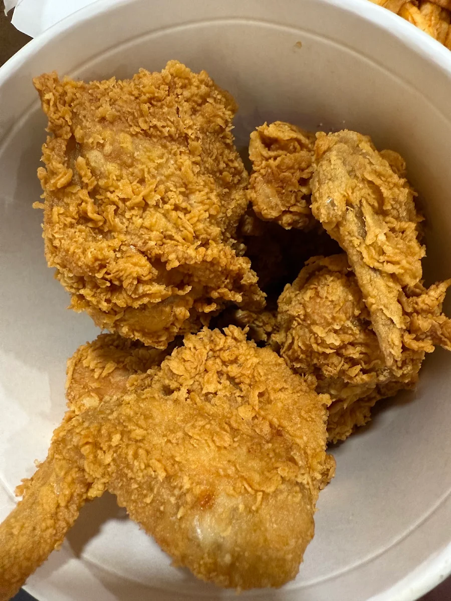 Food & drink, Big Guy's Fried Chicken