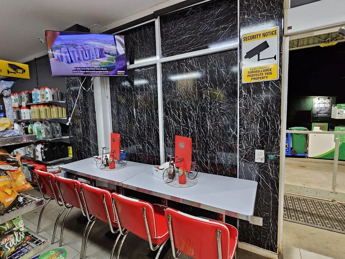 Vibe, BP Moranbah - (Authentic Australian Cuisine Restaurant & Petrol Station)
