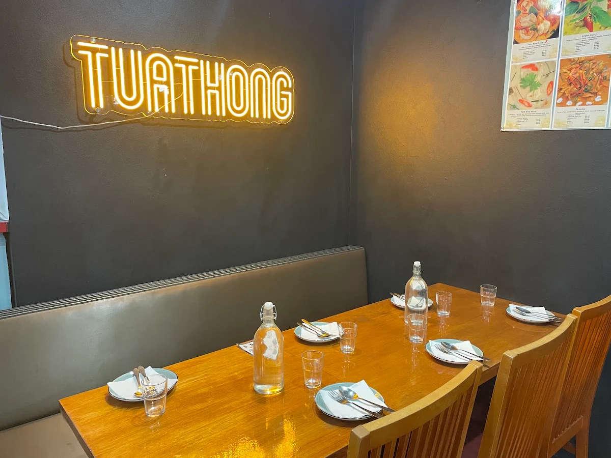 Vibe, ถั่วทอง TuaThong Thai Restaurant