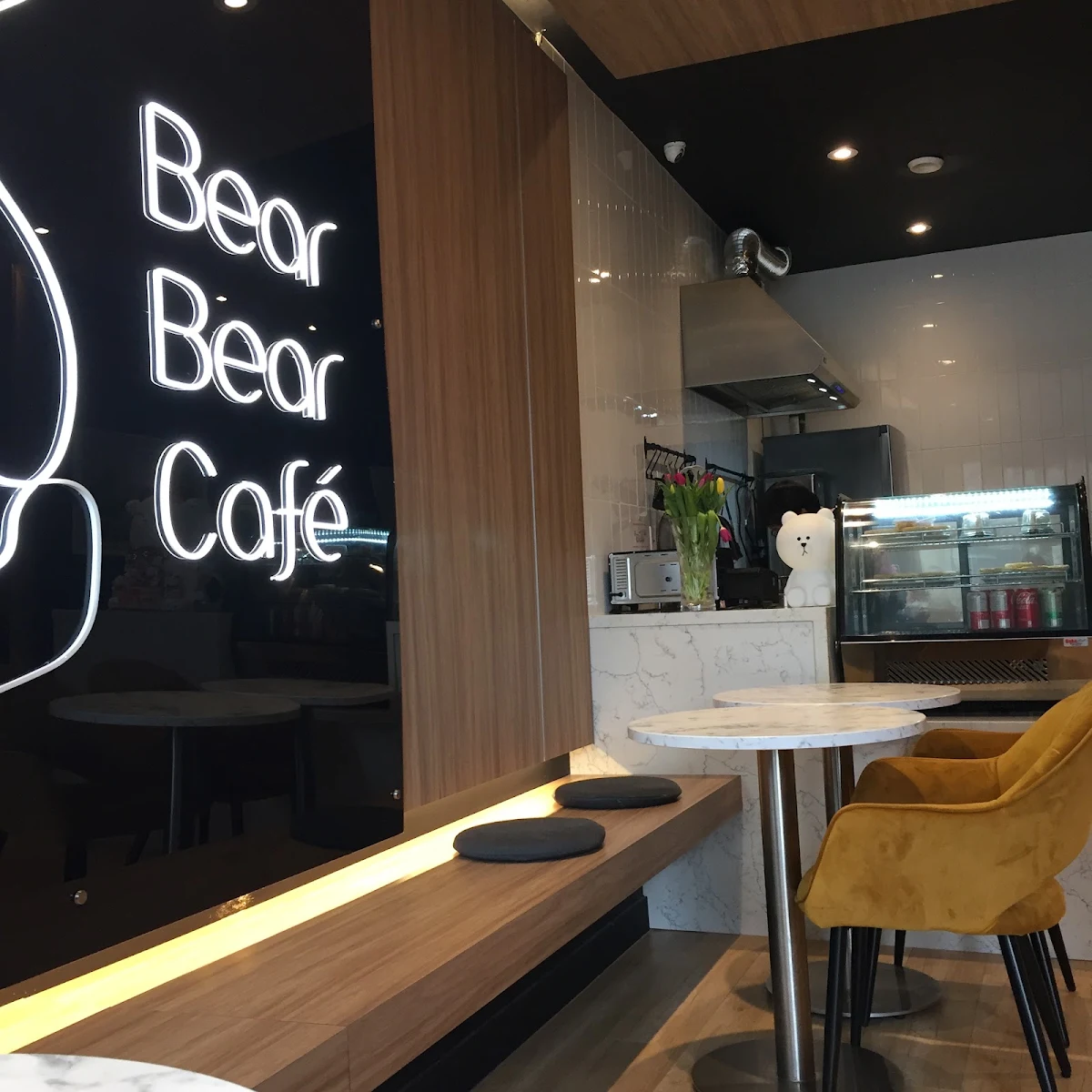 Vibe, 白熊先森餐廳Bear Bear Cafe & Kitchen